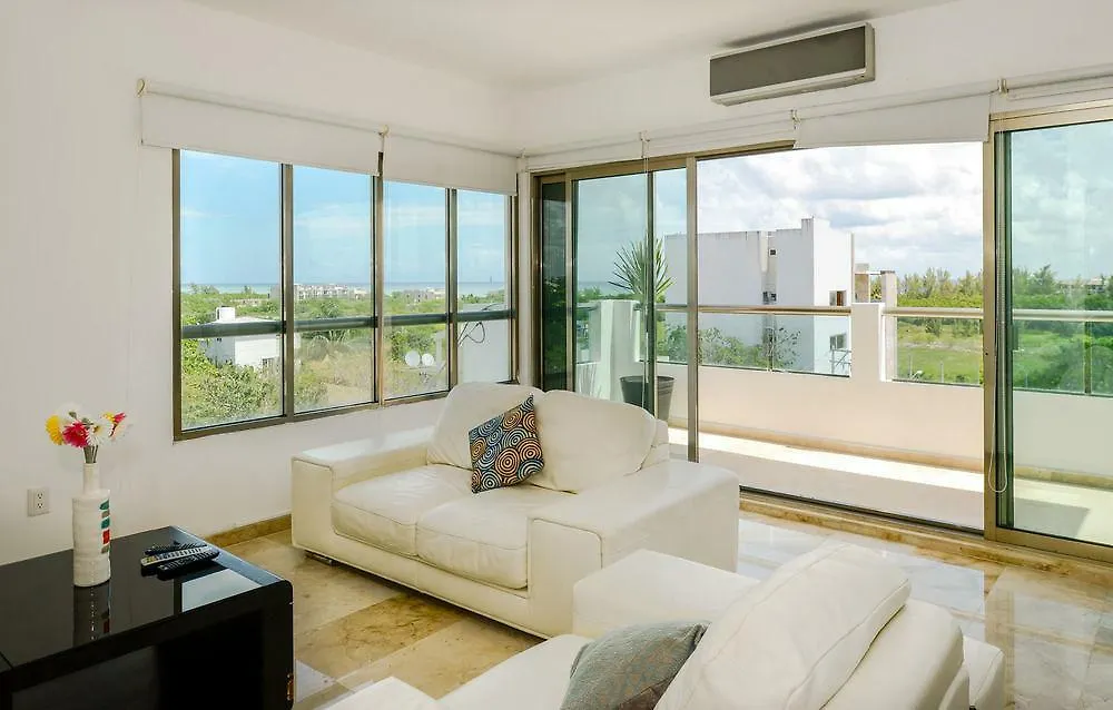 *** Apartahotel La Playa Condo Playa del Carmen México