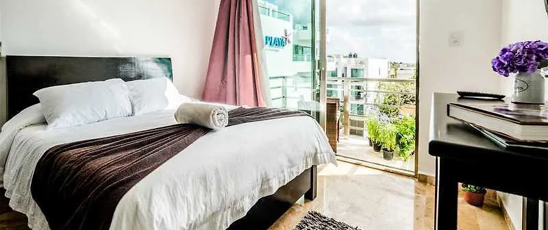 Apartahotel La Playa Condo Playa del Carmen